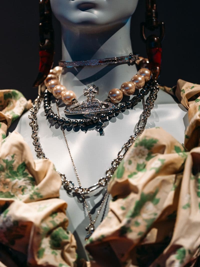 How to Care for Your 22K Gold Jewellery at Home